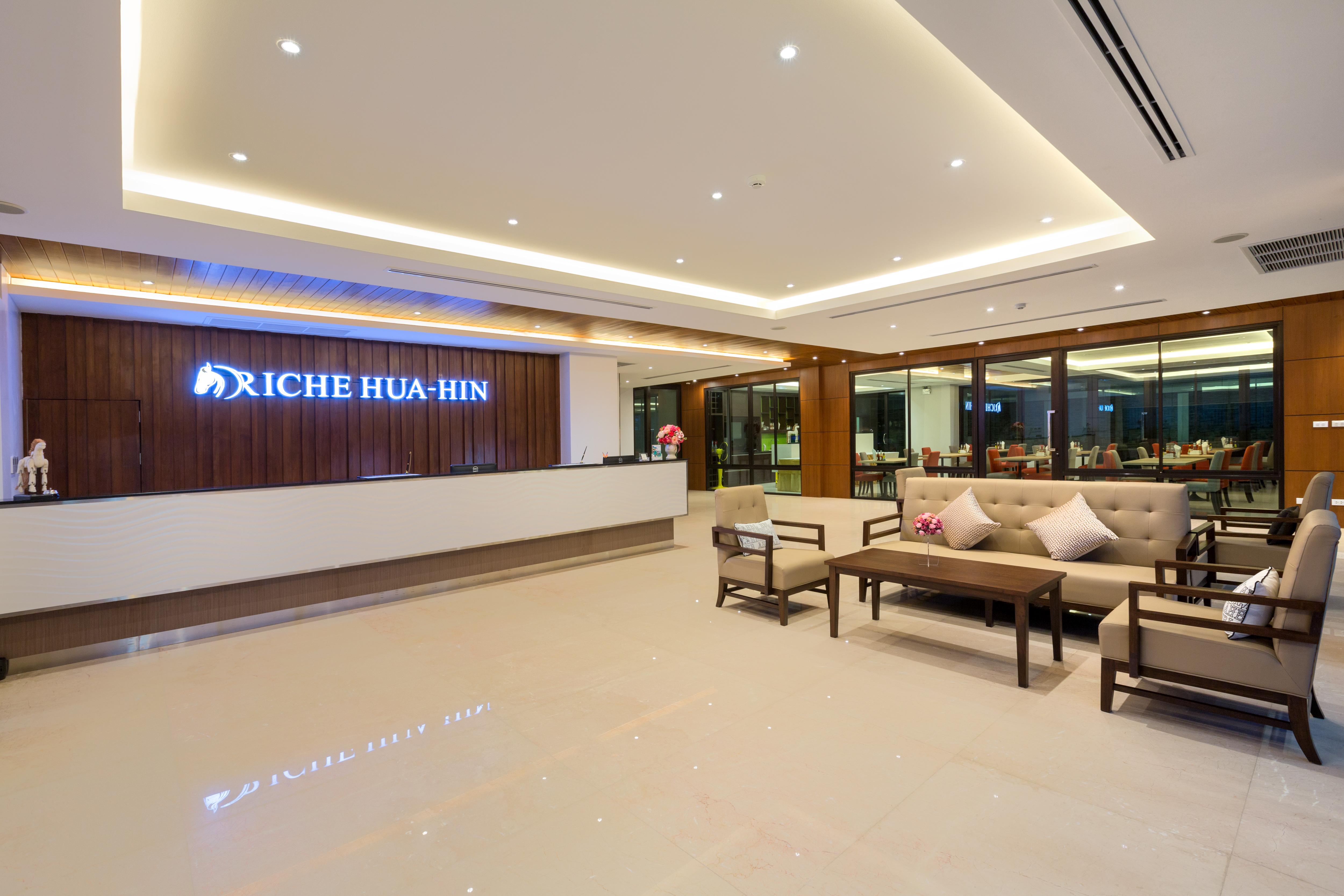 Riche Hua Hin Hotel - Sha Plus Dış mekan fotoğraf